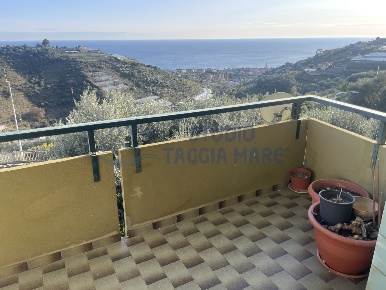 Foto Appartamento in via mazzini, Pompeiana Centro di 65 m² con 3 locali