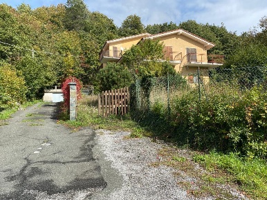 Foto Appartamento a Urbe Vara Superiore di 42 m² con 3 locali in vendita