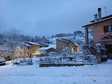 Foto Appartamento in Via Folignate 1, Visso Centro di 70 m² con 3 locali