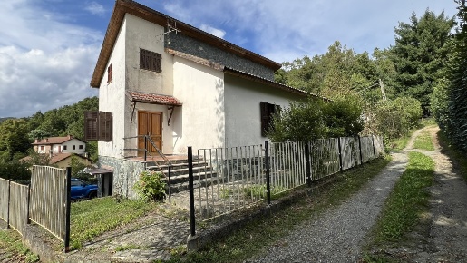 Foto Villa unifamiliare in Via Oratorio 6, Urbe Martina di 238 m²