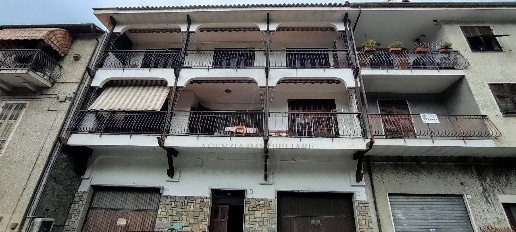 Foto Appartamento in Via Roma 151, Isolabona di 124 m² con 7 locali