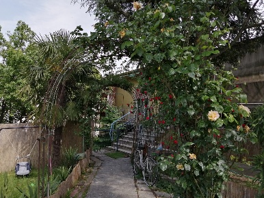 Foto Appartamento in Frazione Croce, Rovescala di 195 m² con 4 locali