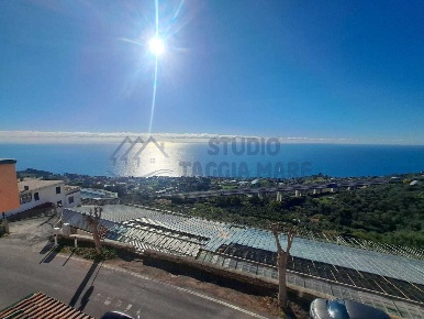 Foto Appartamento in Via Dante Alighieri, Costarainera di 80 m² in vendita