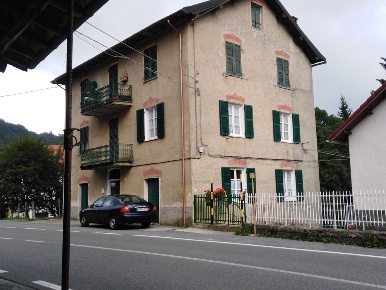 Foto Appartamento a Urbe Vara Inferiore di 75 m² con 4 locali in vendita