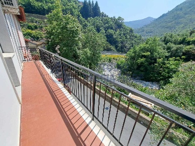 Foto Appartamento in Via Dante Alighieri 25, Montalto Carpasio di 60 m²