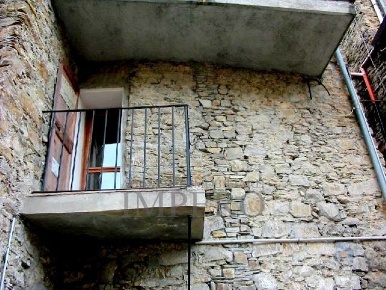 Foto Appartamento in Via Martinazzi 20B, Apricale Centro di 85 m²