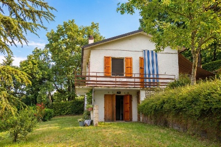 Foto Villa unifamiliare in Località Lombardi, Maiolo di 130 m² con 7 locali