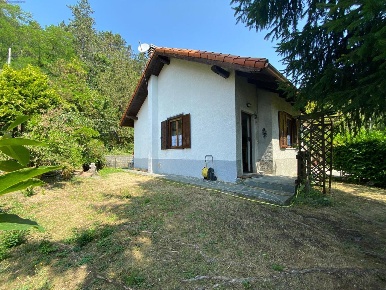 Foto Appartamento in Via Celestino Valcalda 24, Tiglieto di 60 m²