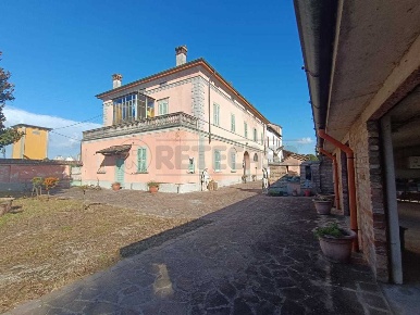 Foto Villa unifamiliare in VIA MARCONI  15, Ticengo Semicentro di 1000 m²