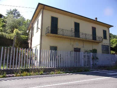 Foto Villa singola in Strada Statale 1 26, Borghetto di Vara Centro