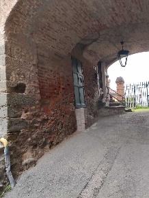 Foto Appartamento in Via al Castello 7, Pareto Centro di 92 m² con 4 locali