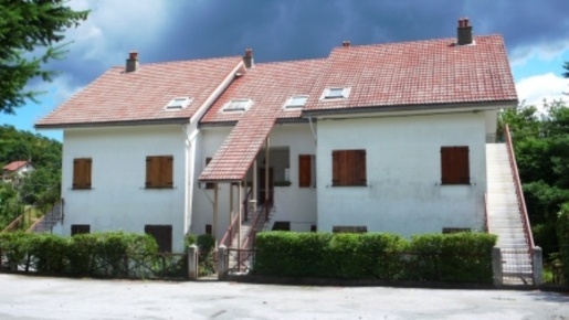 Foto Appartamento a Urbe di 65 m² con 4 locali in vendita