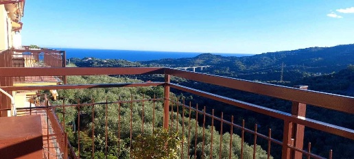 Foto Appartamento in Via Don Sasso, Civezza di 60 m² con 3 locali