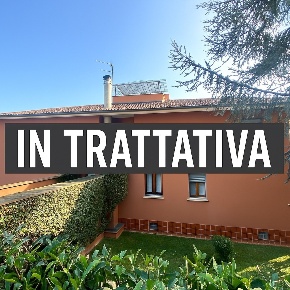 Foto Appartamento in Via Carrù 45A, Piozzo Centro di 168 m² con 6 locali