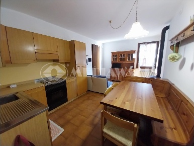 Foto Appartamento a Claut di 82 m² con 4 locali in vendita