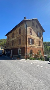 Foto Appartamento in SP53 17, Urbe Martina di 90 m² con 5 locali in vendita