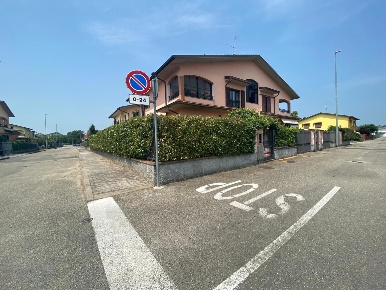 Foto Appartamento in Via Via Enzo Biagi 44, Villanova d'Ardenghi di 78 m²