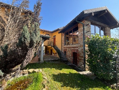 Foto Villa singola in Via Cerronetto 3, Pietra de' Giorgi di 250 m²
