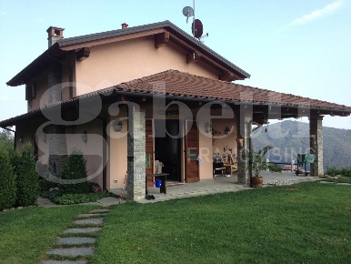 Foto Villa unifamiliare in Via Frazione Audenino 25, Veglio di 320 m²