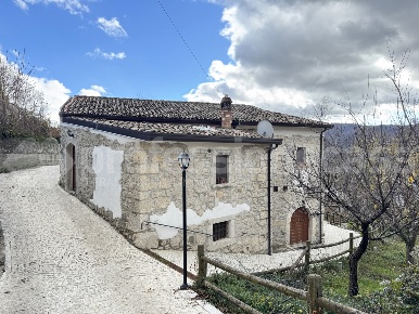 Foto Appartamento in Via Cerreto 99, Montenero Val Cocchiara di 100 m²