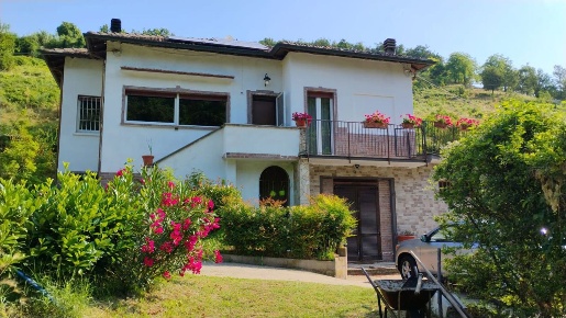 Foto Villa singola in Via Ronchi 3, Mornico Losana Mornico di 250 m²