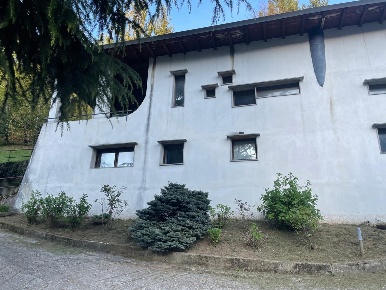 Foto Villa singola in Via Montegrappa 13, Barni di 200 m² con 5 locali