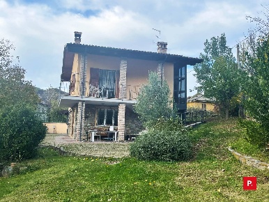 Foto Villa unifamiliare in via Ferriere, Corte Brugnatella in vendita
