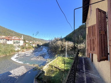 Foto Appartamento in Strada provinciale, Vessalico di 150 m² con 4 locali