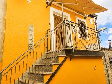 Foto Villa unifamiliare a San Paolo Albanese di 40 m² con 3 locali