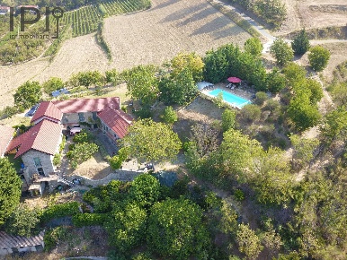 Foto Villa singola in località san gerolamo, Roccaverano di 500 m²