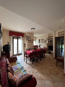 Foto Appartamento in via  Leopardi, Monsampietro Morico Centro di 117 m²