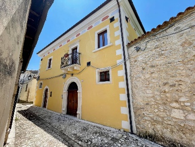 Foto Appartamento in Via Cesare Battisti, Carapelle Calvisio in vendita
