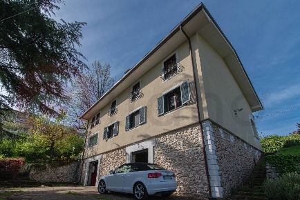 Foto Villa singola in Via Prima Traversa San Martino, Gorga di 250 m²