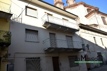 Foto Villa bifamiliare in VIA TORINO, Borgomasino di 250 m² con 12 locali