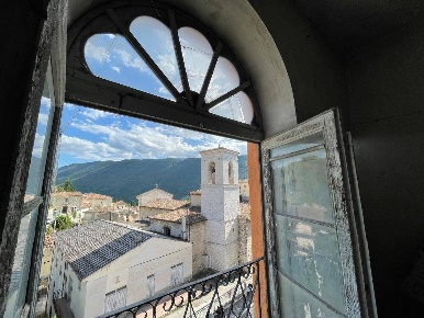 Foto Appartamento in ViaRoma, Fontecchio Centro di 125 m² con 4 locali