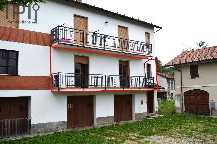 Foto Appartamento in via borgo stazione, Mombaldone di 140 m² con 6 locali
