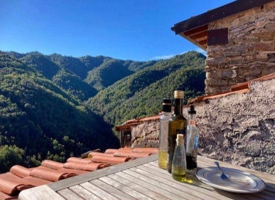 Foto Appartamento in via Roma, Apricale di 65 m² con 3 locali in vendita