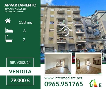 Foto Appartamento a Reggio di Calabria di 138 m² con 6 locali in vendita