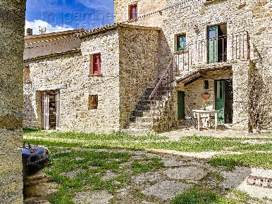 Foto Appartamento a Montecopiolo di 75 m² con 4 locali in vendita