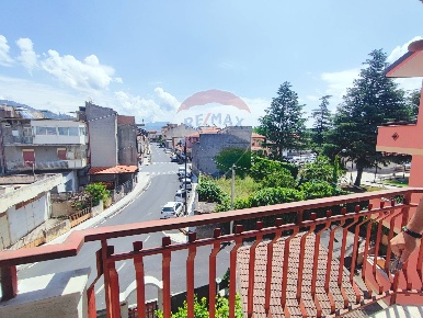 Foto Appartamento in VIA DIETRO MANGANELLI, Moio Alcantara di 212 m²