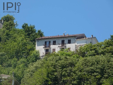 Foto Villa unifamiliare a Ponzone di 230 m² con 9 locali in vendita