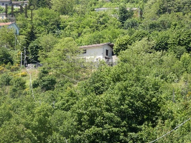 Foto Villa unifamiliare a Ponzone di 230 m² con 9 locali in vendita