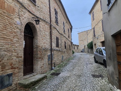 Foto Appartamento in Via Castello, Montelparo Centro di 100 m² con 5 locali
