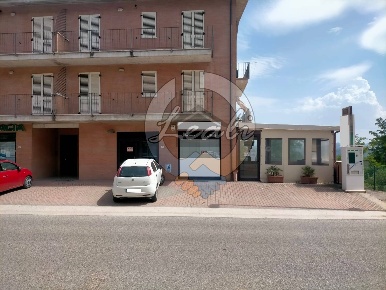 Foto Appartamento in Via Fiori Fantastici, Monte Vidon Corrado di 81 m²