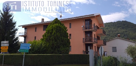Foto Appartamento in Via Duchessa Isabella, Vistrorio di 90 m² con 5 locali