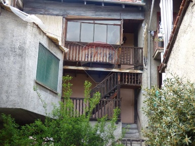 Foto Appartamento in via Engolini, Agra di 90 m² con 3 locali in vendita