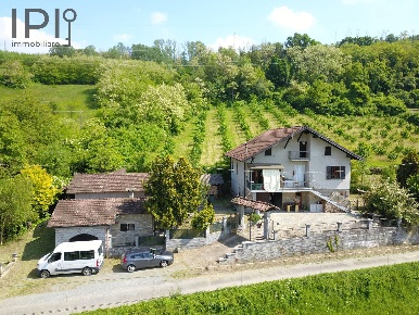 Foto Villa unifamiliare in regione rosi, Ponti di 300 m² con 8 locali