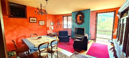 Foto Appartamento in Via Roma, Cerano d'Intelvi di 180 m² con 4 locali