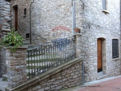 Foto Appartamento in via armando diaz, Guardia Perticara di 172 m²