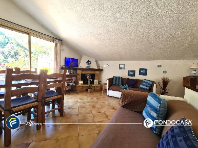 Foto Appartamento in VIA TORNATORE, Zuccarello di 110 m² con 5 locali